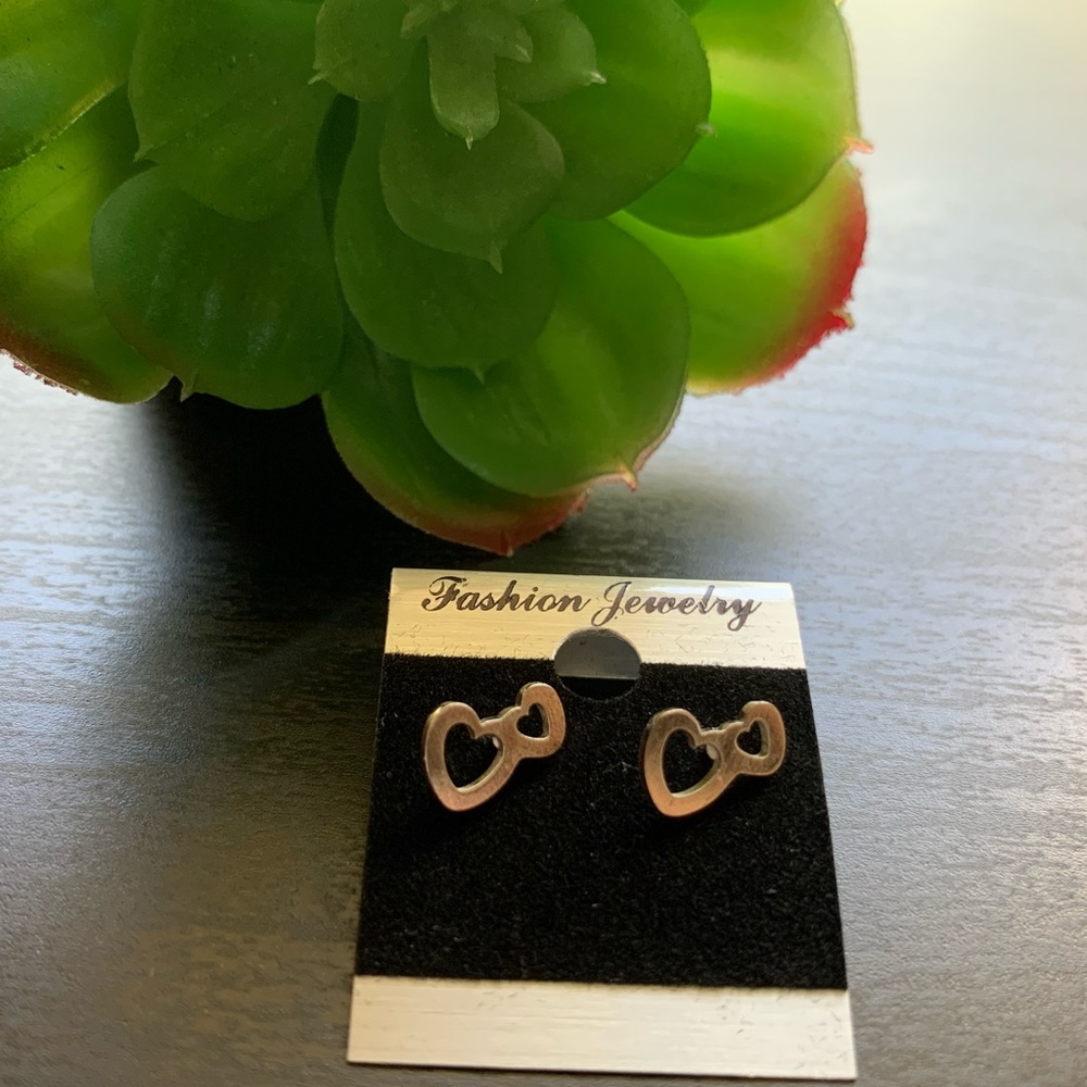 Silver double heart earring w/back piece